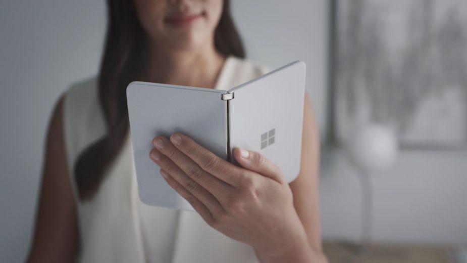 Microsoft Surface Duo z datą premiery. Zeszłoroczna specyfikacja za wygórowaną cenę