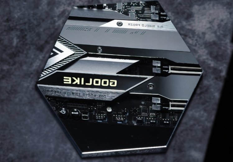 MSI MEG X670E GODLIKE - znamy szczegóły mocarnej płyty głównej dla procesorów Ryzen 7000