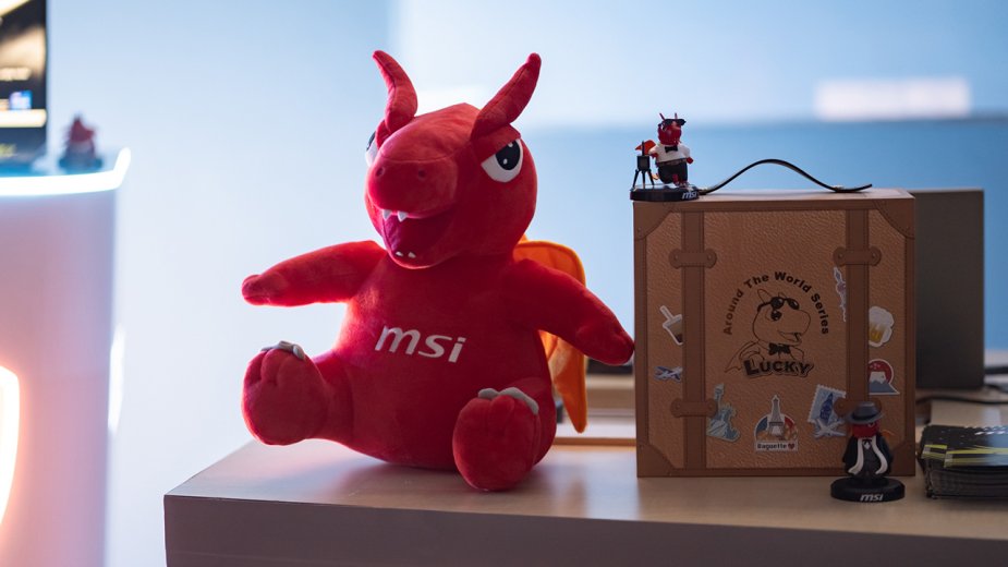 MSI i TEB Edukacja wspierają uczniów. Nowe technologie i kursy wspierają rozwój talentów