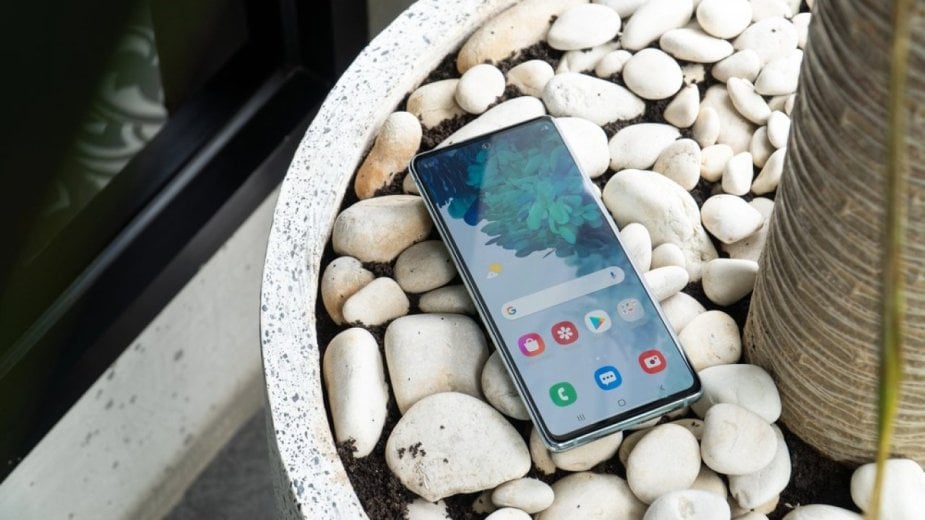 Najcieńszy smartfon z dużą baterią. Galaxy S26 Edge bez kompromisów