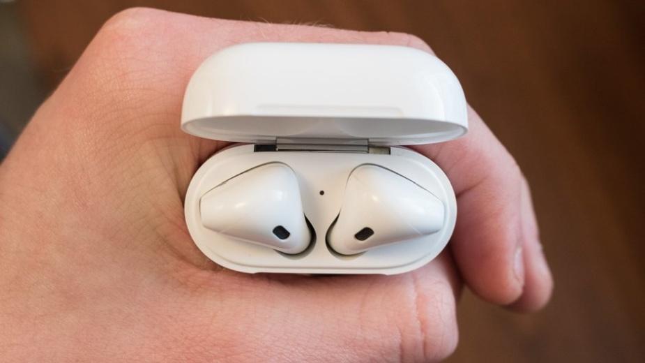 Naukowcy ostrzegają. Słuchawki typu Apple AirPods zwiększają ryzyko raka