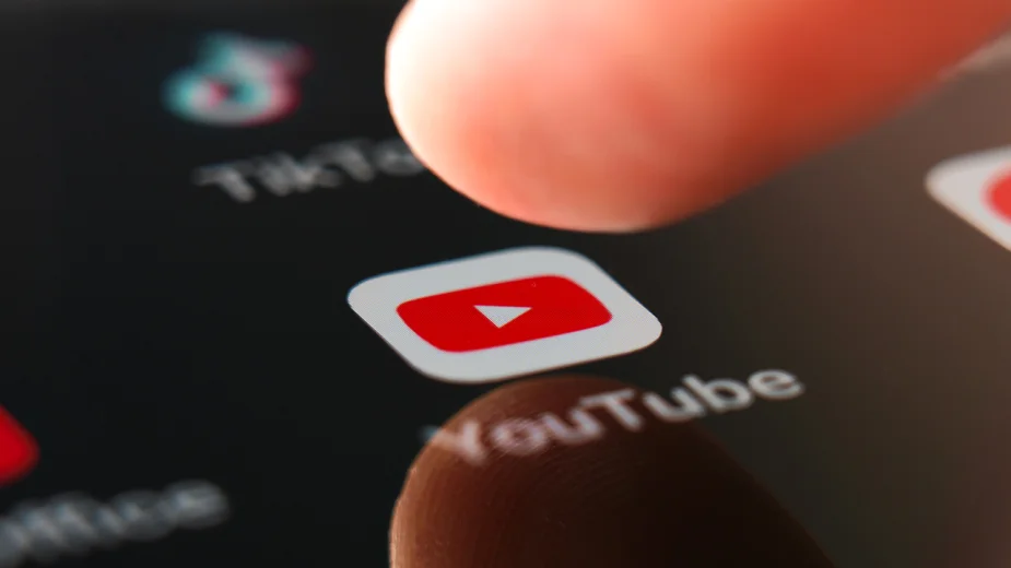 Nowy trend na YouTube robi furorę. Dawno tak nie było