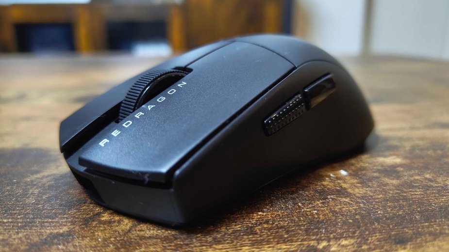 Przetestowałem najtańszą bezprzewodową myszkę z 4K dostępną od ręki - Redragon M916 Pro 4K K1NG