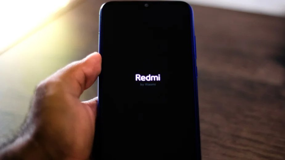 Redmi Turbo 4 Pro to smartfon z potężną baterią. I wcale nie chodzi o cegłę