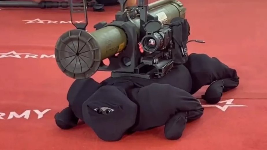 Rosjanie swojego popisowego robota-psa z wyrzutnią rakiet kupili na... Aliexpress
