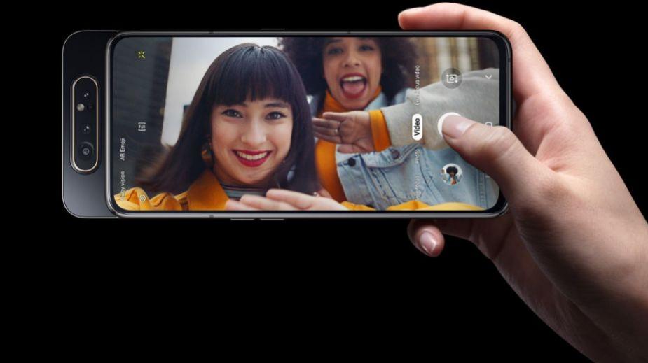 Samsung Galaxy A80 z wysuwanym obrotowym aparatem. Nowy mistrz selfie?