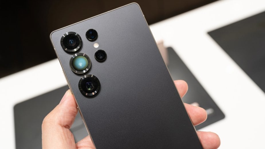 Samsung może podnieść ceny smartfonów Galaxy. Ma podkładkę