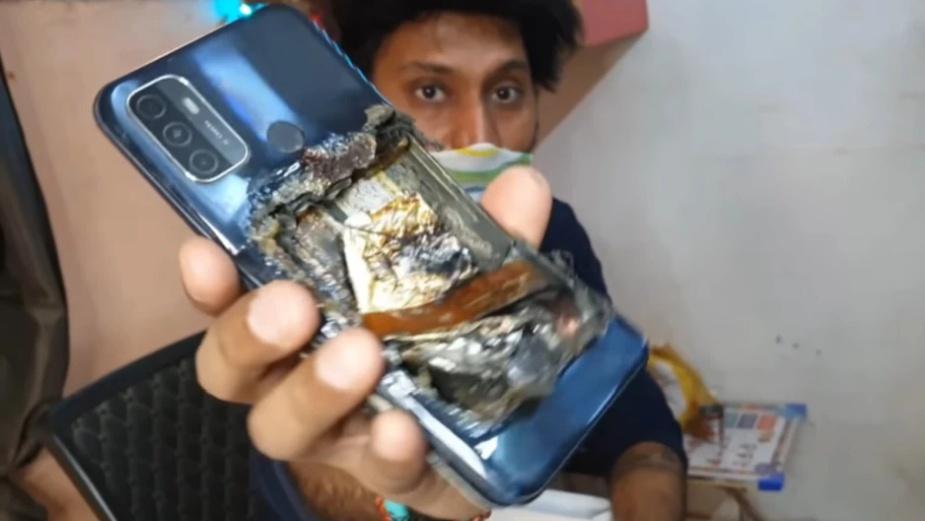 Smartfon Oppo A53 eksplodował w kieszeni spodni mężczyzny