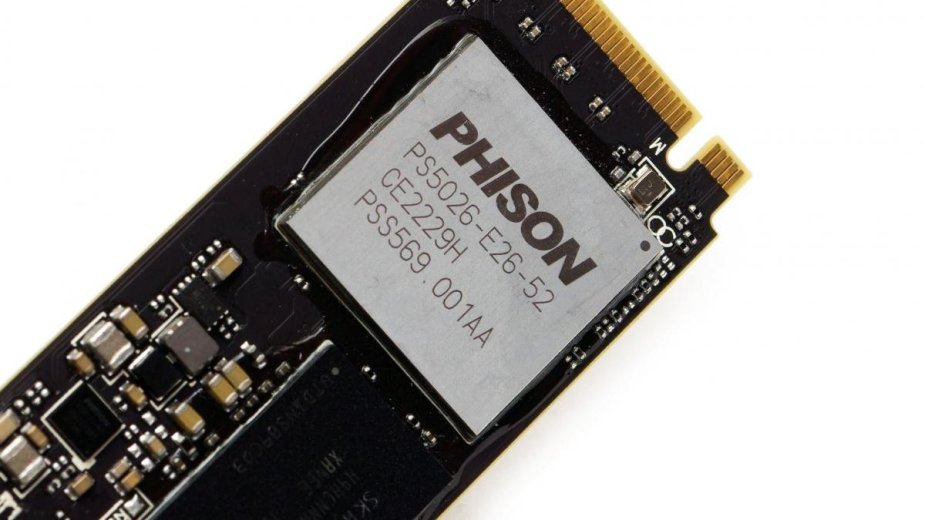 SSD PCIe 5.0 z kontrolerem Phison nagrzewają się tak bardzo, że potrzebują aktywnego chłodzenia
