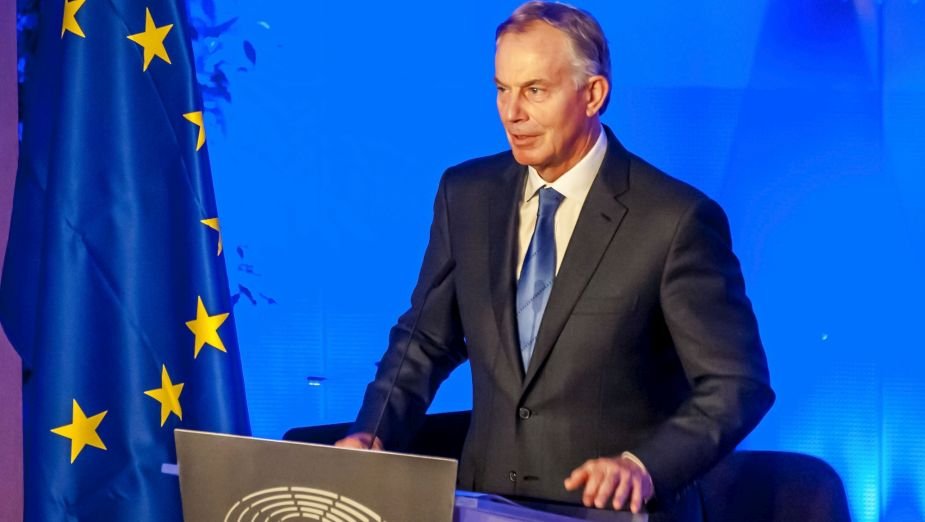 Tony Blair naciska na biometryczny identyfikator cyfrowy dla wszystkich obywateli
