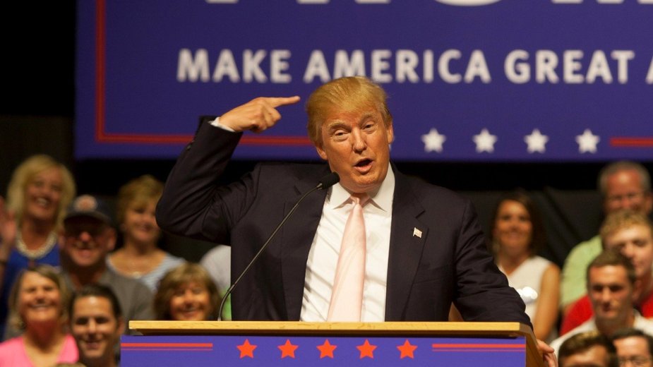 Cła na półprzewodniki mogą sięgnąć nawet 300%. Trump znów szaleje