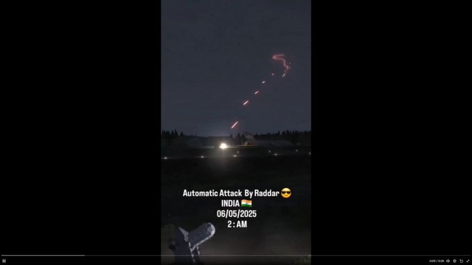 Viralowe nagranie z zestrzelenia pakińskiego myśliwca, to tak naprawdę gra wideo