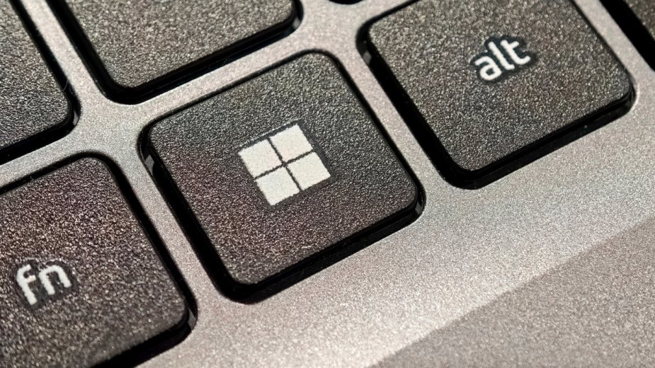 Lubisz funkcje Eksploratora Plików w Windows 11? Masz pecha, Polaku - znowu przez UE