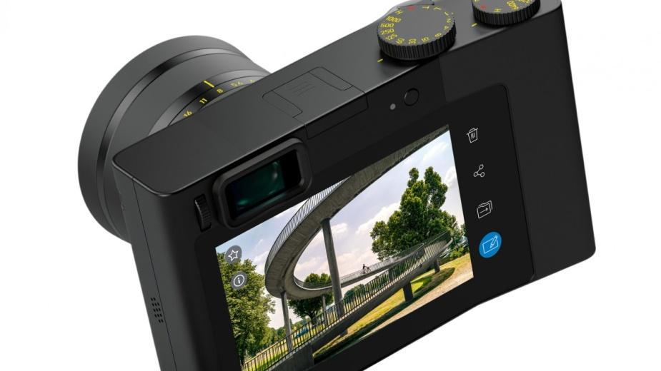 Zeiss ZX1 trafił do sprzedaży. Kompaktowy aparat z pełną klatką, Androidem i Lightroomem za 6000 USD