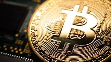 Człowiek, który przypadkowo wyrzucił 780 mln dolarów w Bitcoinach, chce kupić całe wysypisko