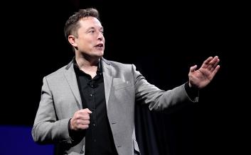 AI Elona Muska zmiażdżyła najlepszych pro-graczy w Dota 2