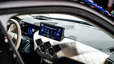 Google naprawił Android Auto i natychmiast coś zepsuł. Użytkownicy zgłaszają nowe błędy