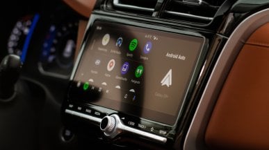 Google wydało nowe Android Auto 17.9. Co się zmieniło? Dobre pytanie