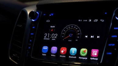 Android Auto zgubił kilka kresek. Google szukało ich pół roku