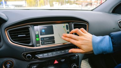 Android Auto wygrywa wyścig! Apple przegrywa z opóźnionym CarPlay 2