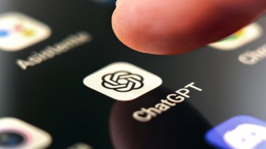 Szokujące liczby. ChatGPT zarabia 30 razy więcej niż wszystkie inne chatboty