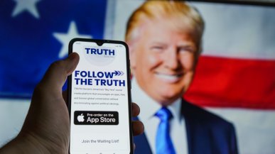 Aplikacja społecznościowa Donalda Trumpa zablokowana w Google Play. Czym podpadło Truth Social?