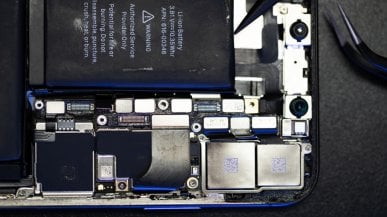 Apple twierdzi, że w iPhone 16 łatwiej wymienimy baterię. Co się zmieniło?