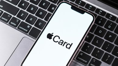 Apple w obliczu ważnej decyzji. Oferują im 100 milionów dolarów za współpracę