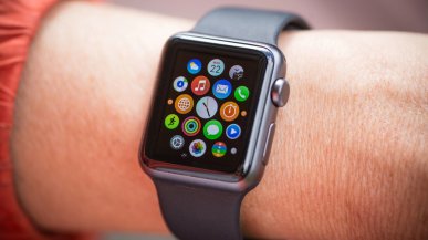 Smartwatch Apple i poparzenie. Sklep twierdzi, że to przez problemy skórne
