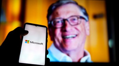 Bill Gates mówi o pracy tylko dwa dni w tygodniu dzięki AI. Niech go ktoś obudzi