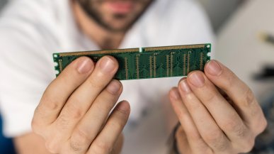 Boty polują na DDR5. Centra danych windują ceny pamięci