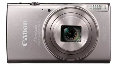 Canon trolluje klientów? Sprzedają 9-letni aparat za podwójną cenę