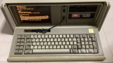 ChatGPT uruchomiony na blisko 40-letnim komputerze IBM