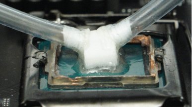 Chłodzenie mikroprzepływowe zapewnia ogromny spadek temperatur na prądożernym procesorze