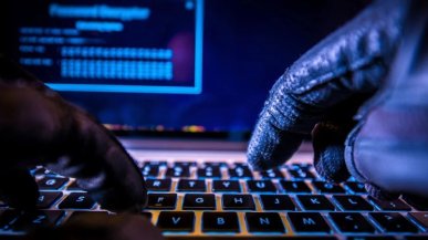 Szokujący raport branży IT. Dyrektorzy nakazują milczenie o cyberatakach i lukach w systemach
