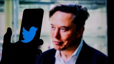 Elon Musk został pierwszym bilionerem. Za historyczny rekord zapłacą miliony przyszłych emerytów