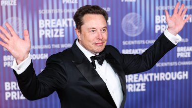 Elon Musk przejmuje dostęp do systemu płac USA. DOGE „nagrodził” lojalnych, ukarał opornych