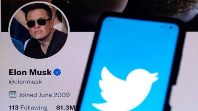 Elon Musk sfinalizował przejęcie Twittera i rozpoczął zwolnienia