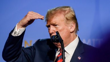 Trump ograniczał wolność słowa - Facebook i Apple zmuszone do cenzury