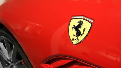 Ferrari nie chce elektryków. Silniki spalinowe są "ważną część dziedzictwa" marki