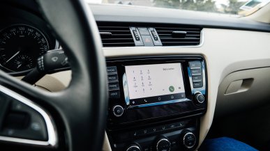 Koniec tabletozy? EuroNCAP chce fizycznych przycisków