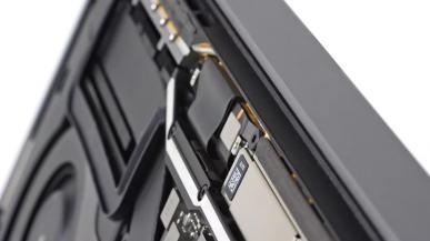 Flexgate - Apple ma kolejny poważny problem z MacBook Pro?