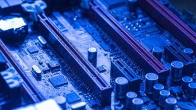 Intel rozwiązuje problem przegrzewania się PCIe 6. Wystarczył sterownik wprowadzający thorttling