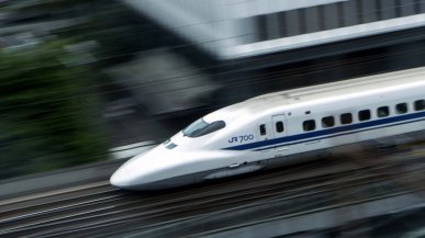 Internet o prędkości milion GB na sekundę działa. Światłowód z Japonii zmieni świat