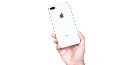 iPhone SE 4 przywróci kultowy przełącznik do łask? Wyciekło zdjęcie etui