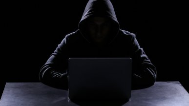 Kopał kryptowaluty na serwerach firmy hostingowej