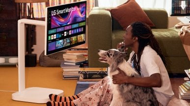 LG prezentuje nowy monitor z ekranem dotykowym i elastyczną podstawą
