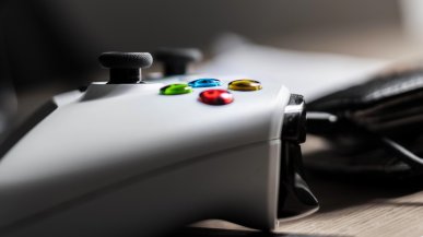 Microsoft nie będzie czekać na Sony. Nowy Xbox ma pojawić się w 2026