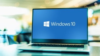 Wytną Windows 10 siłą. Chyba że można na tym zarobić, to wtedy nie