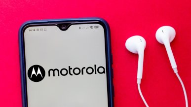 Motorola Edge 30 Ultra z 200 Mpix aparatem zaprezentowana na wideo
